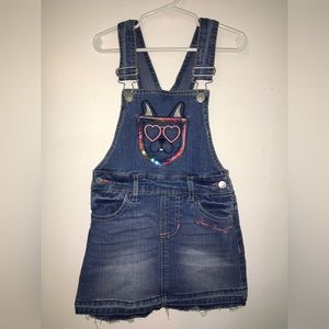 Jordache girls overall shorts, like new!